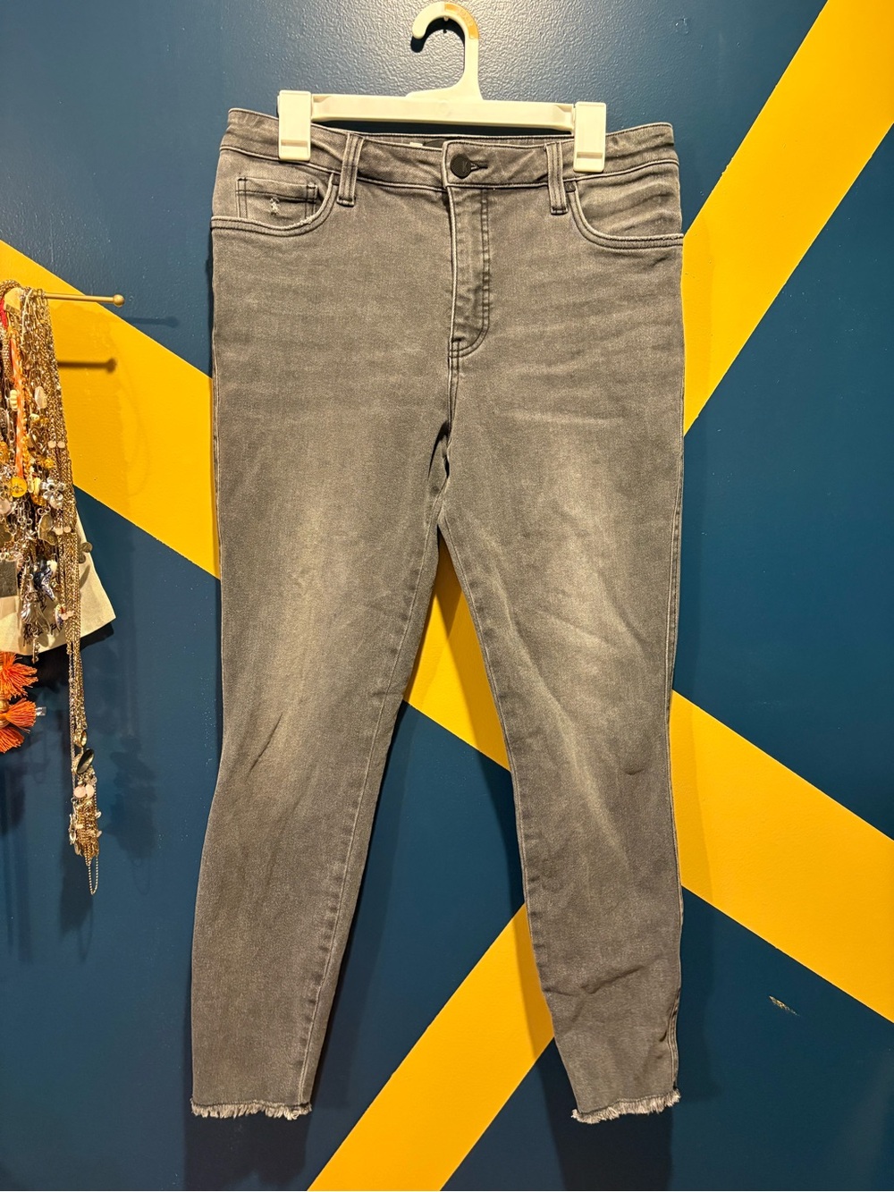 Kut from the Kloth Gray "Donna" Fab Ab Ankle Skinny Jeans EUC